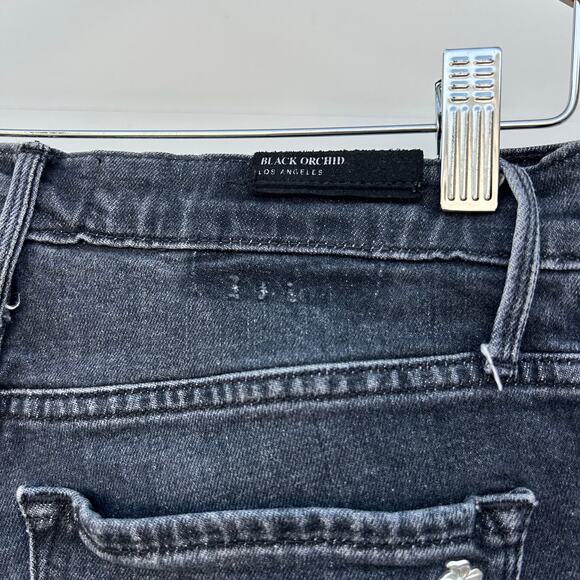 Black Orchid Cindy Slant Fray Jeans Blackstone Charcoal Raw Hem Crop 26 - Picture 14 of 14